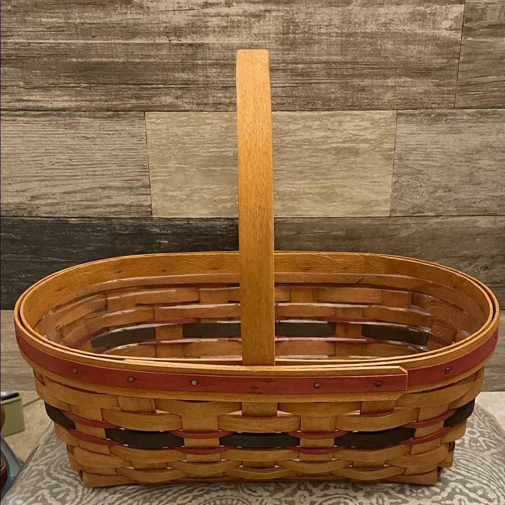 VINTAGE 1994 Longaberger oval Market Handcrafted Brown and Red Woven Basket 13x8